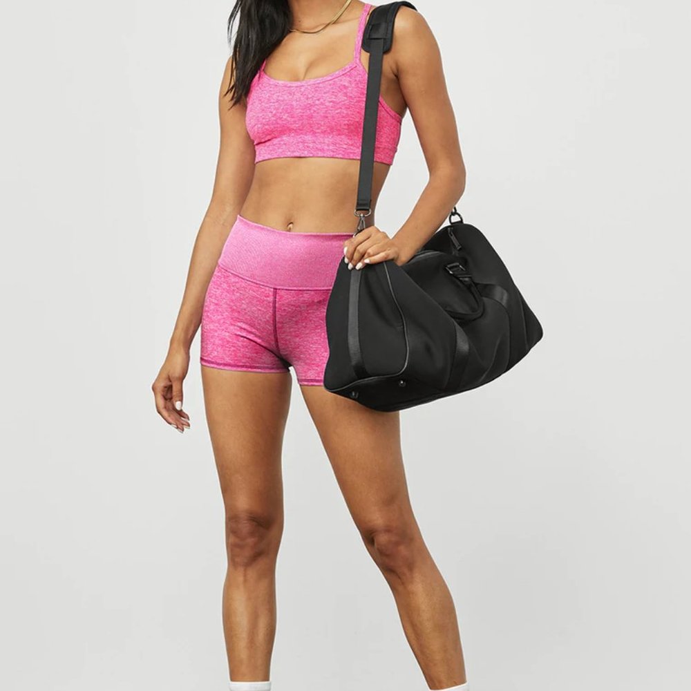 NWT Alo Soft Aura Short + Iconic Bra Neon Pink Heather 2 Piece SET
